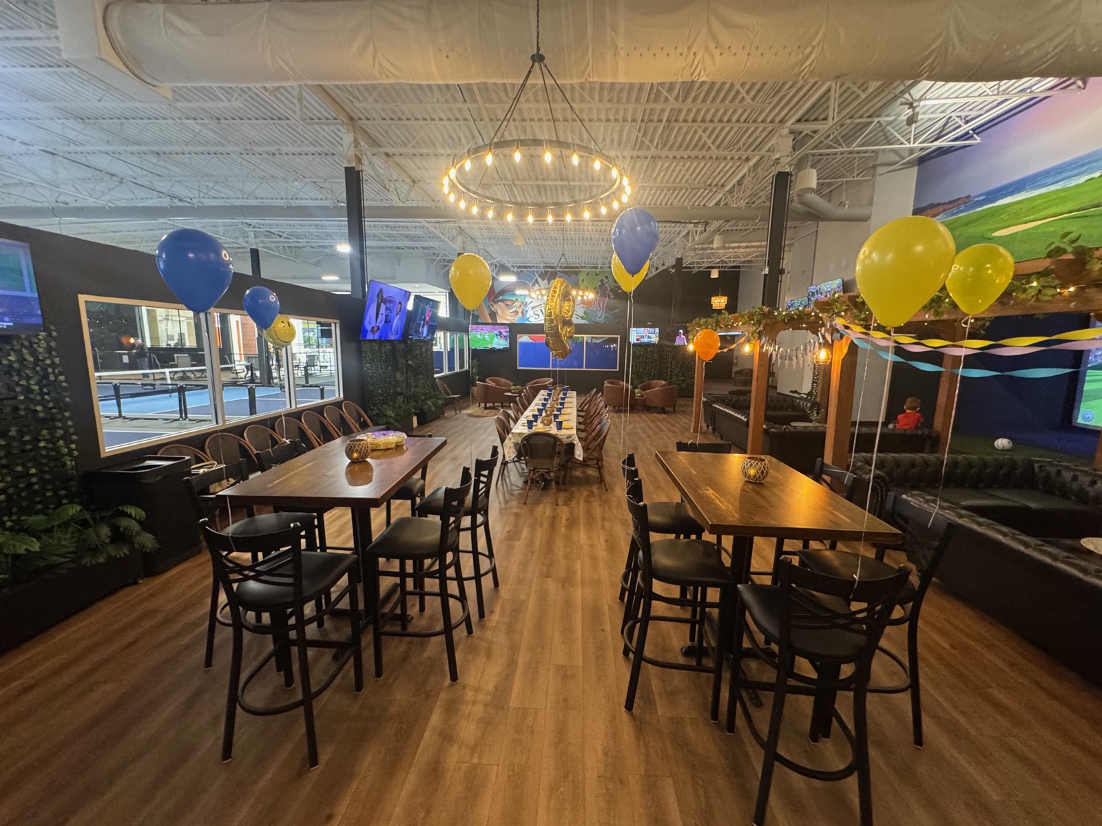 Private birthday party room at SWING Middletown